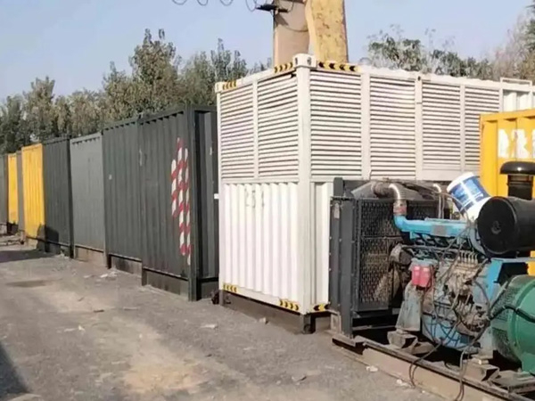 石河子200KW柴油发电机机组每小时油耗是多少？